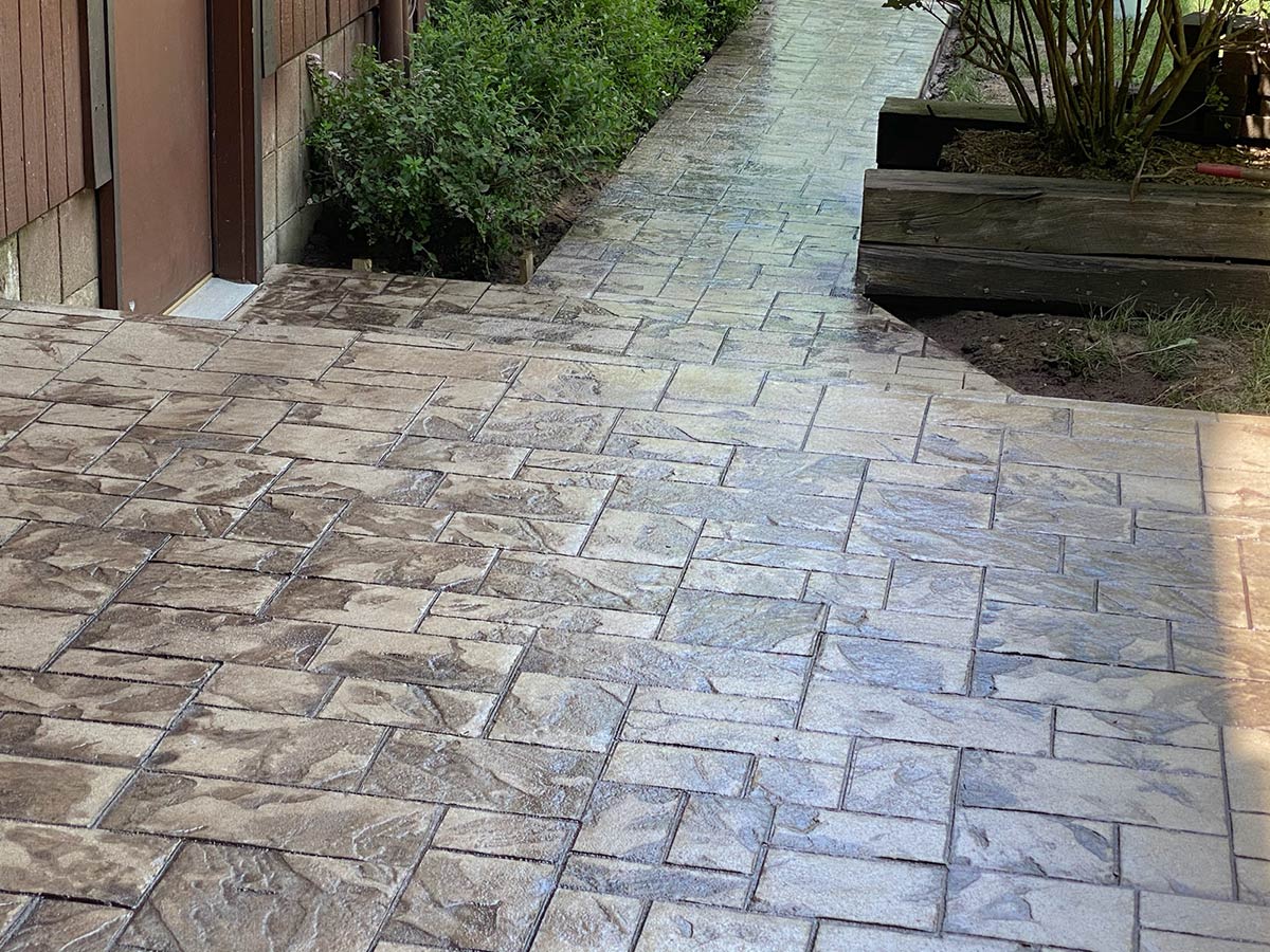 stamped concrete patio and sidewalk